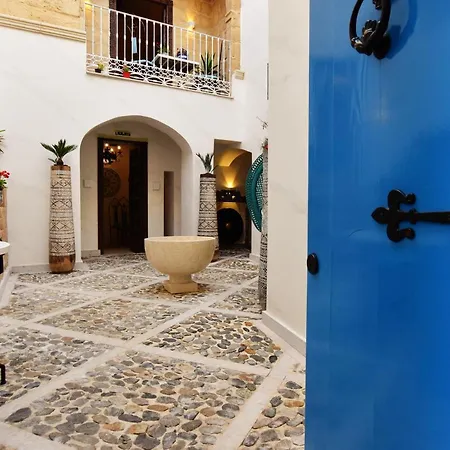 Chapel 5 Boutique Naxxar