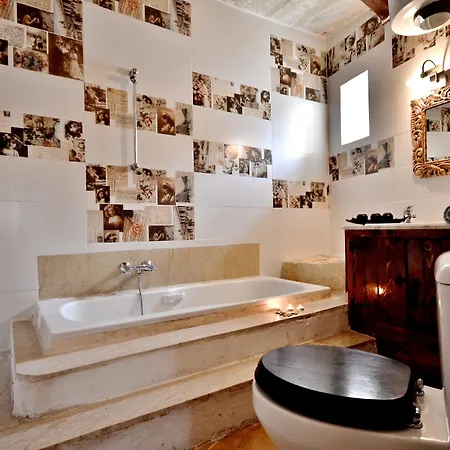 Chapel 5 Boutique 4* ناسار