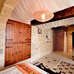 Chapel 5 Boutique 4*