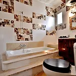 Chapel 5 Boutique 4* ナッシャー