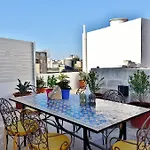 לינה וארוחת בוקר Chapel 5 Boutique