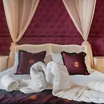 Chapel 5 Boutique Naxxar