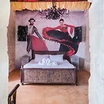 Chapel 5 Boutique 4*