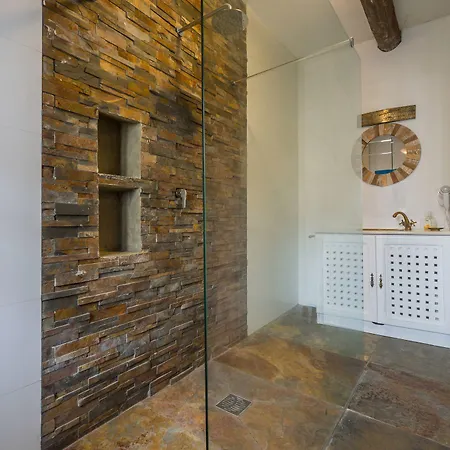 Chapel 5 Boutique Panzió