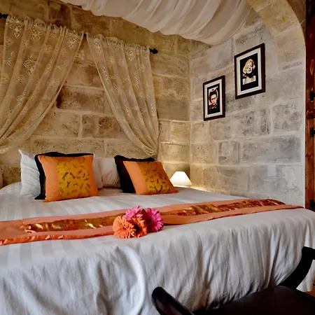 Chapel 5 Boutique Panzió