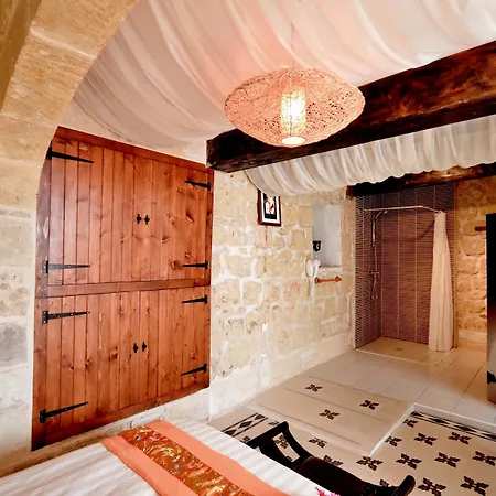 Chapel 5 Boutique 4*