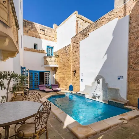 Chapel 5 Boutique Naxxar