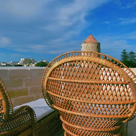 Chapel 5 Boutique Naxxar