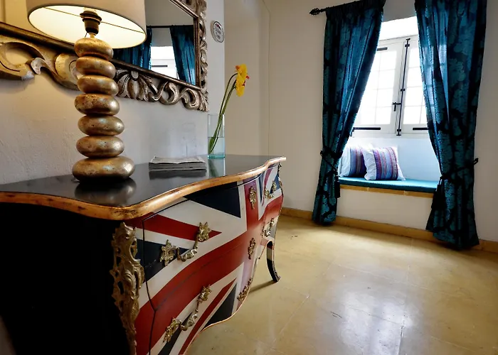 Chapel 5 Boutique فندق مبيت وإفطار