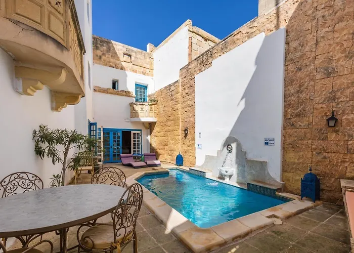 Chapel 5 Boutique Naxxar