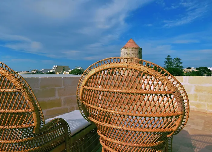 Chapel 5 Boutique Naxxar