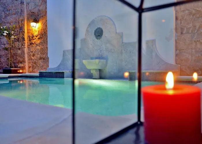 Chapel 5 Boutique Bed and breakfast 4*