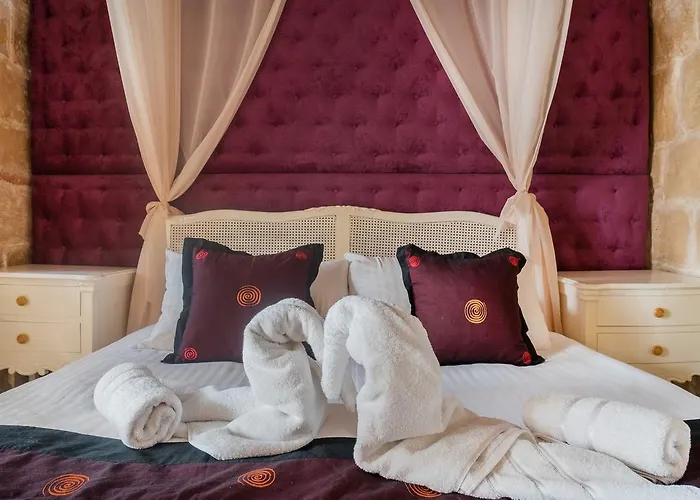 Chapel 5 Boutique Naxxar